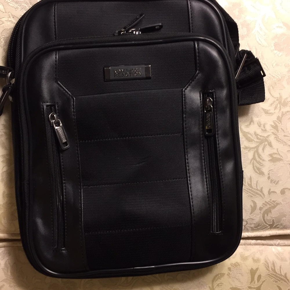 Kenneth Cole Laptop Bag Multi Pockets.